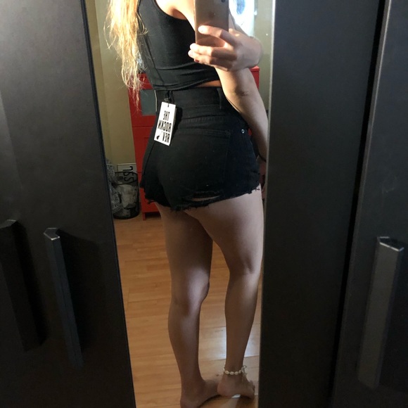 High waisted black shorts NEW - Picture 3 of 3